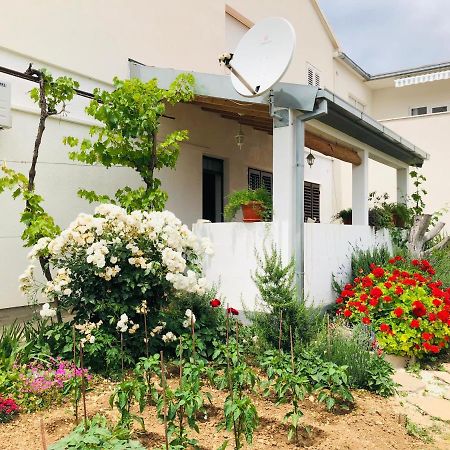 Apartman Lili Apartment Trogir Bagian luar foto