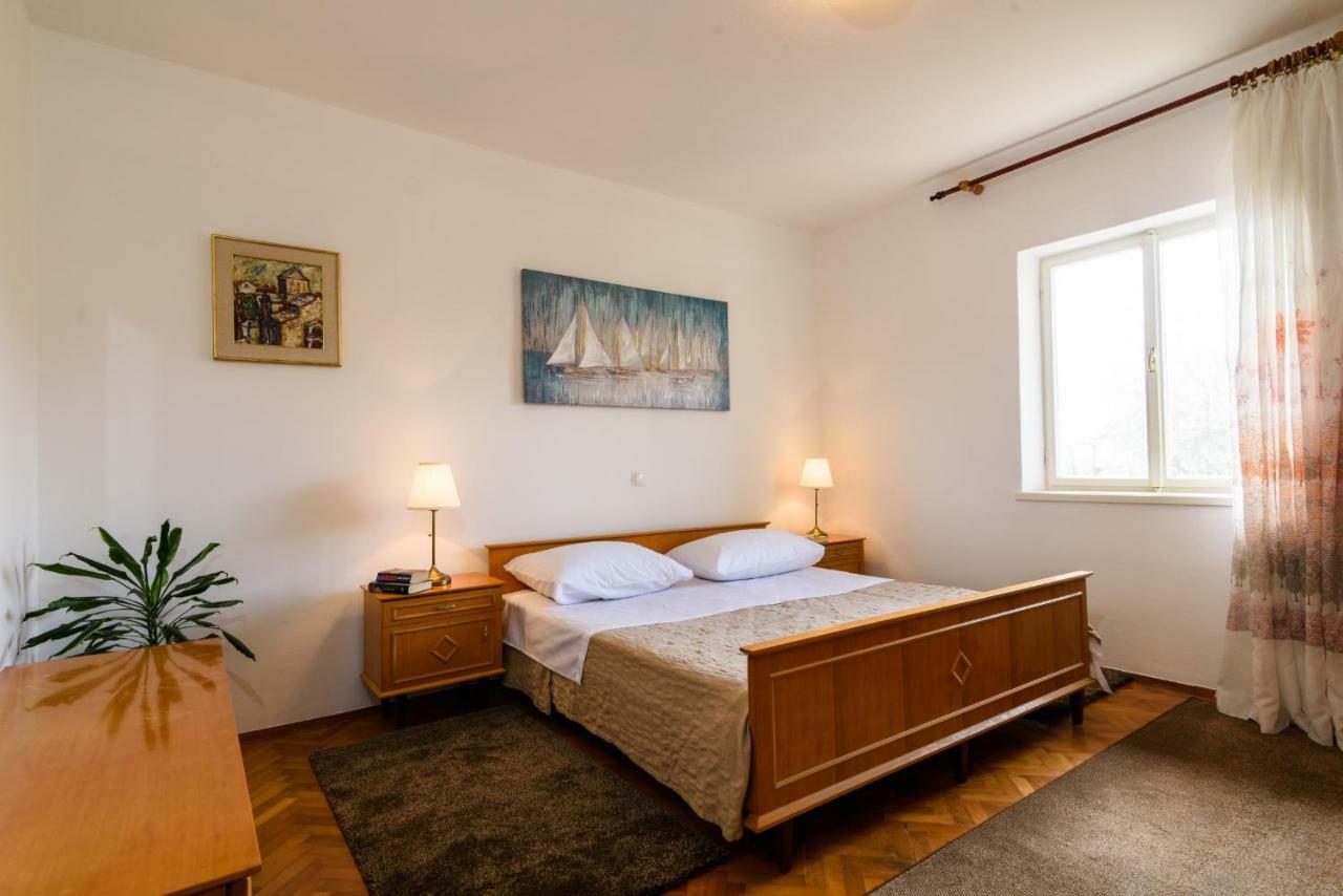 Apartman Lili Apartment Trogir Bagian luar foto