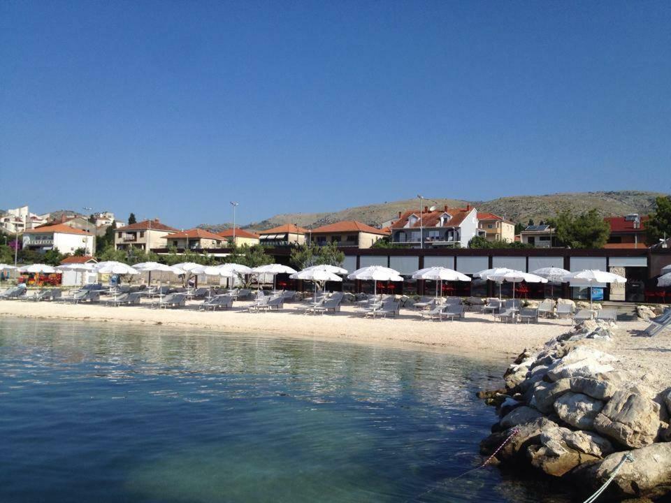 Apartman Lili Apartment Trogir Bagian luar foto