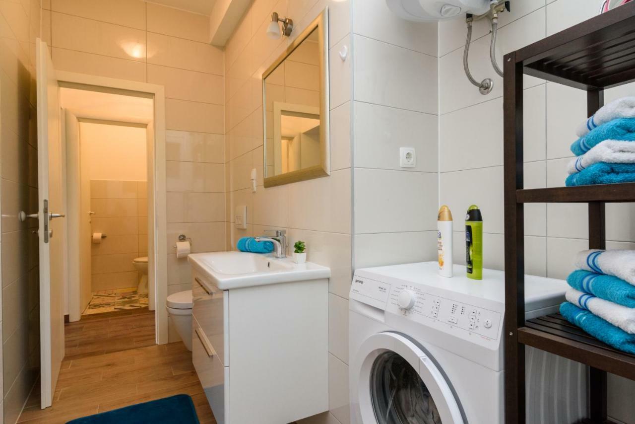 Apartman Lili Apartment Trogir Bagian luar foto